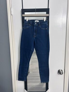 Abercrombie & Fitch High-Rise Skinny Ankle Women’s Jeans